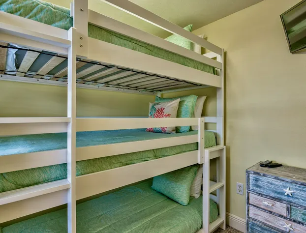 Celadon: Unit 102 by Forehand Rentals hotel detail image 3