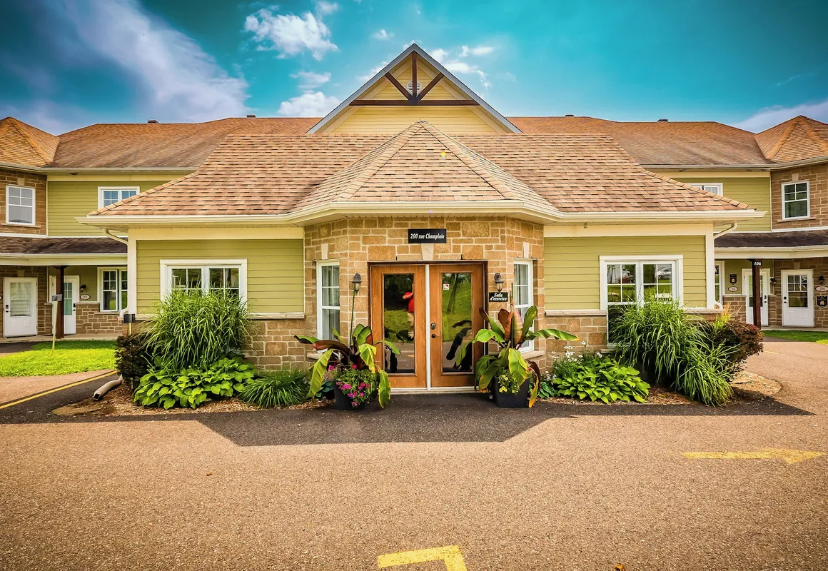 Condo le 204 Champlain hotel hero