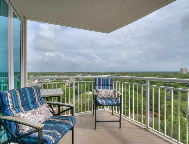 Horizon at 77th Avenue North by Palmetto Vacations hotel detail image 1