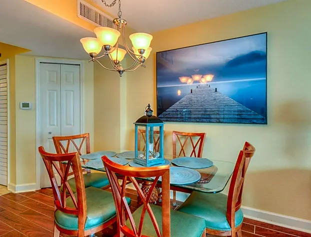 Horizon at 77th Avenue North by Palmetto Vacations hotel detail image 3