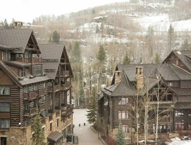 Colorado Lodge at the Ritz Carlton hotel detail image 1