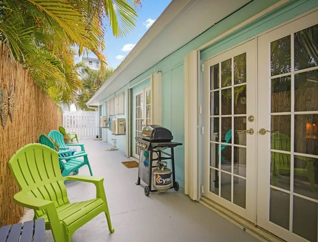 La Mer Suites hotel detail image 4