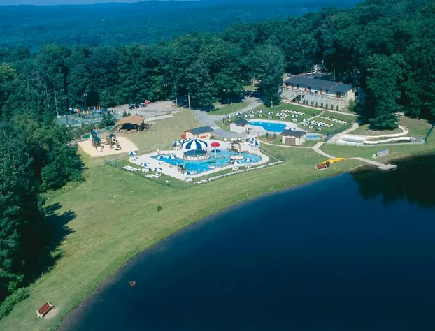 Scotrun Camping Resort Deluxe Park Model 4 hotel detail image 4