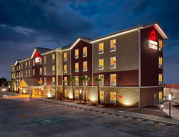 Extended Suites Tijuana Macroplaza hotel detail image 4