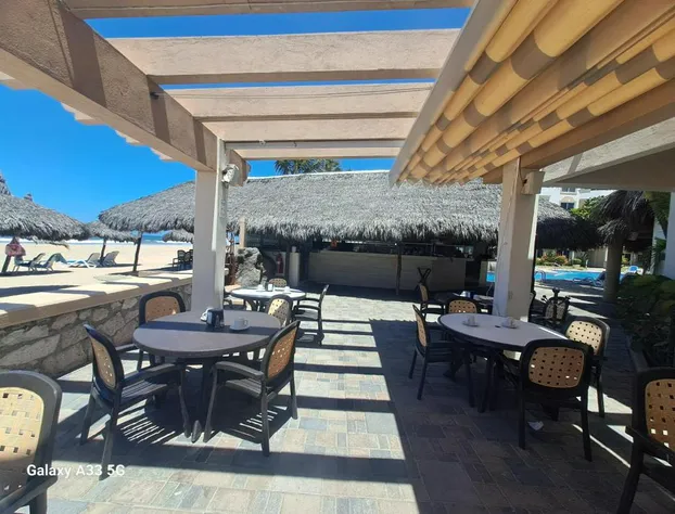 Costa Bonita Condominiums & Beach Resort Primer planta hotel detail image 4