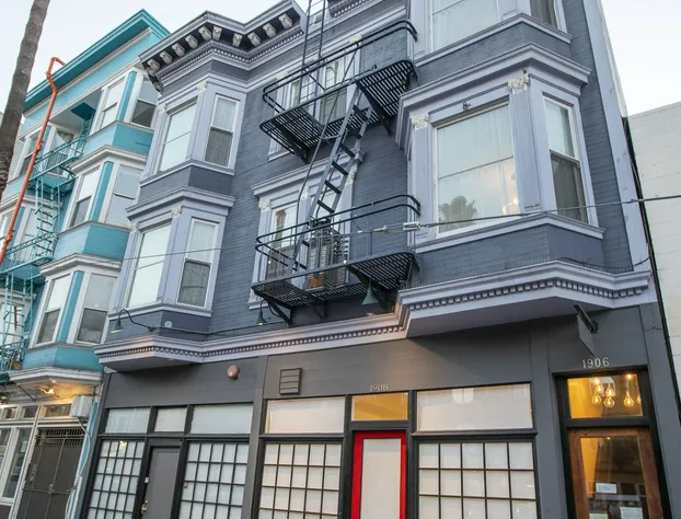 1906 Mission hotel detail image 1