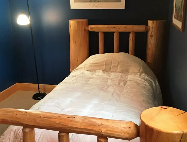 Mountain Town Properties Cascade Lodge 4A hotel detail image 3