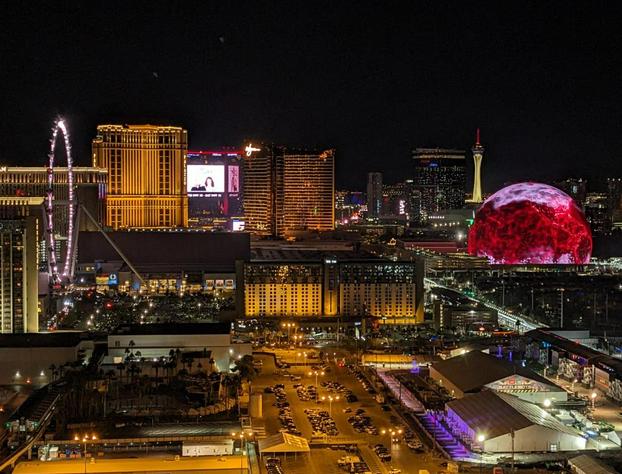 Penthouse Suite with Strip View at The Signature At MGM Grand hotel detail image 3
