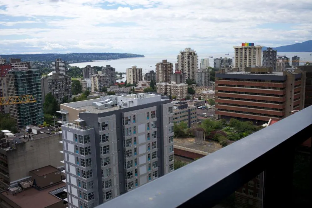 Your Alternative to a Five Star Hotel - Premium Location hotel hero