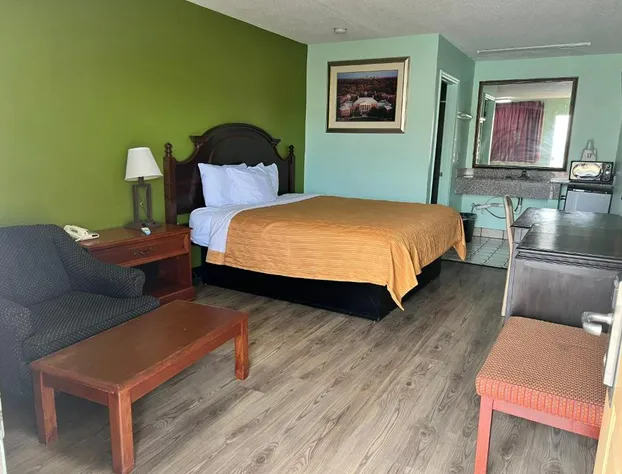 Travelers Inn hotel detail image 3