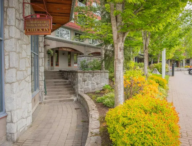 Deer Lodge by Outpost Whistler hotel detail image 1