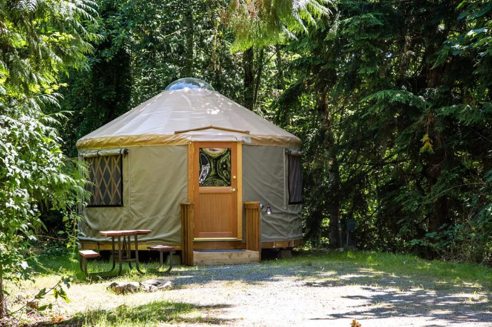 Mount Vernon Camping Resort 16 ft. Yurt 6 hotel hero