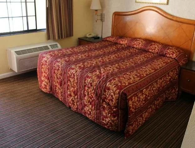 Travelers Inn hotel detail image 4