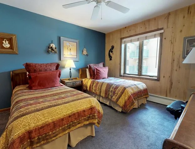 Westwind Condos hotel detail image 3