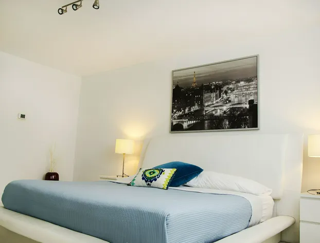 Sunny Isles Suites hotel detail image 2