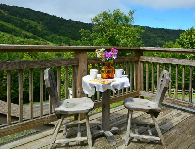 Top of the Beech Inn hotel detail image 4