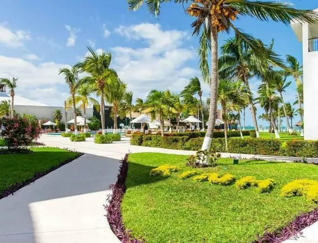 Beachscape Kin Ha Villas & Suites hotel detail image 2