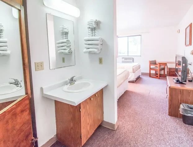 Economy Hotel Minot hotel detail image 1