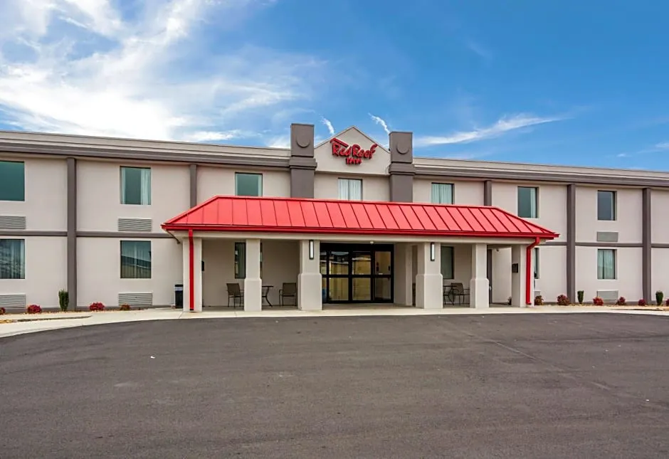 Red Roof Inn Chester hotel hero