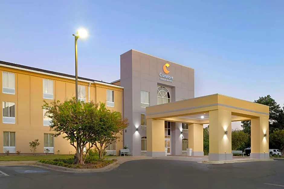 Comfort Inn & Suites Ruston-East hotel hero