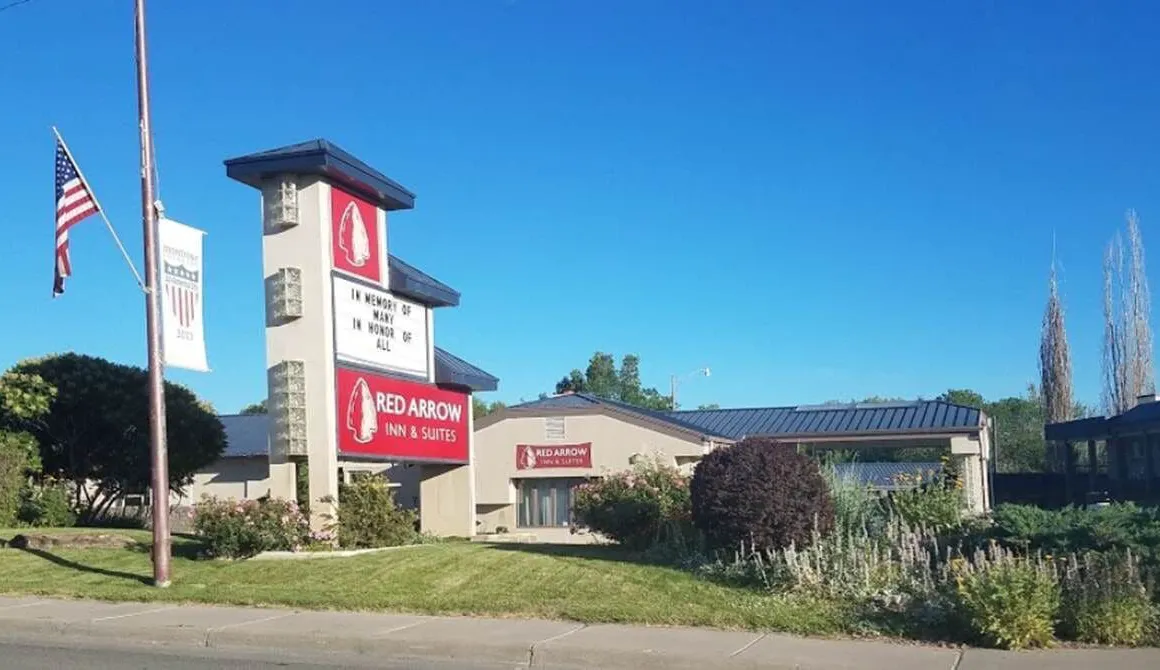 Red Arrow Inn & Suites, a Travelodge by Wyndham hotel hero