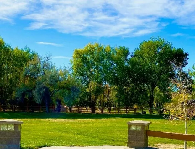 Red Arrow Inn & Suites, a Travelodge by Wyndham hotel detail image 2