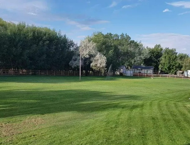 Red Arrow Inn & Suites, a Travelodge by Wyndham hotel detail image 3