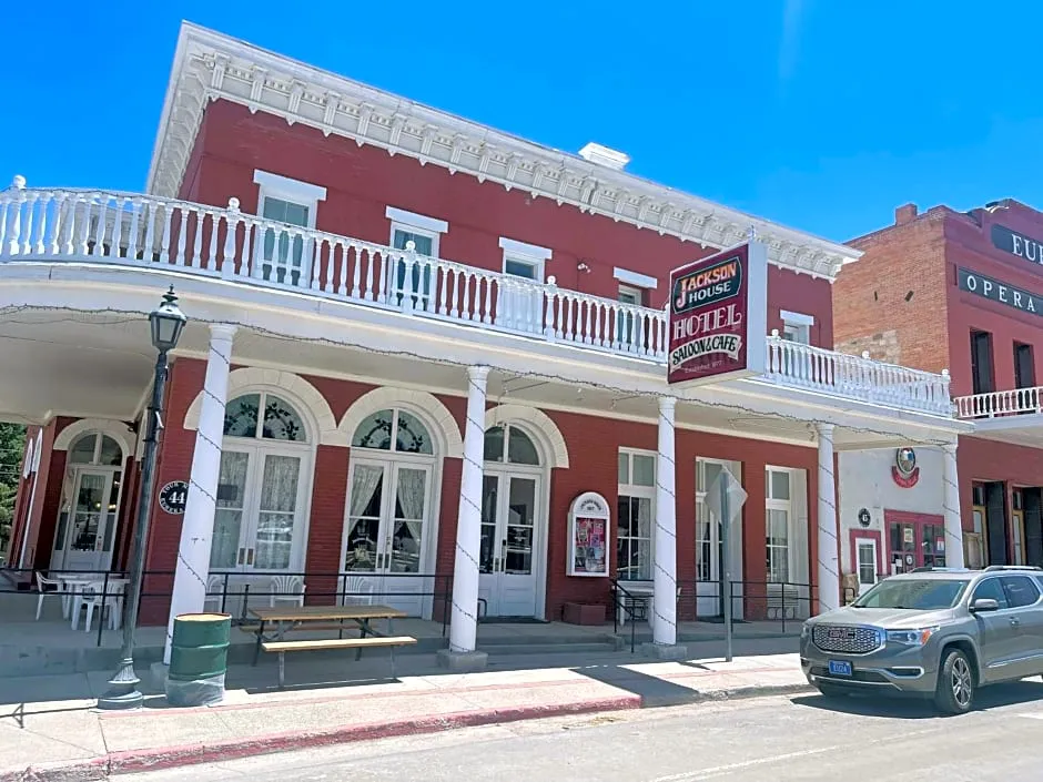 SureStay Hotel by Best Western Eureka hotel hero