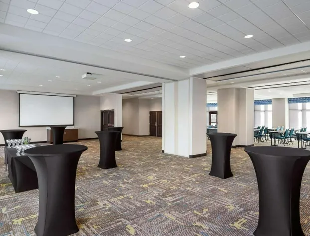 Hampton Inn & Suites by Hilton Kelowna Airport hotel detail image 2