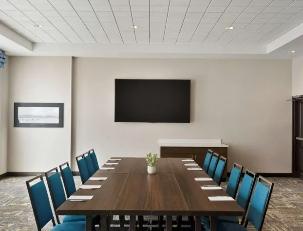 Hampton Inn & Suites by Hilton Kelowna Airport hotel detail image 4