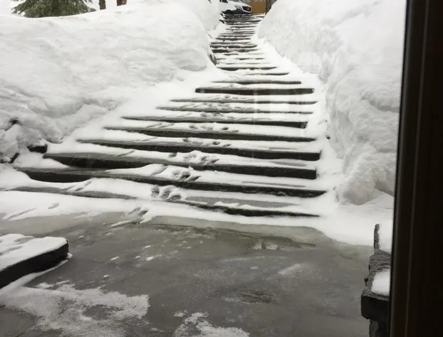 Gite du Grand Peintre Gordon Harrison hotel detail image 2