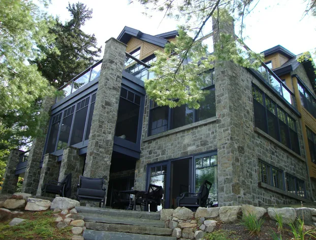 Gite du Grand Peintre Gordon Harrison hotel detail image 2