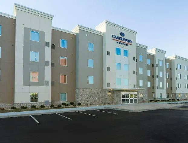 Candlewood Suites Lenexa - Overland Park Area hotel detail image 1