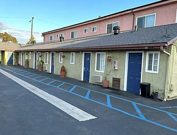 Vegas motel hotel detail image 1