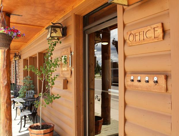 Elkhorn Cabins And Inn hotel detail image 2