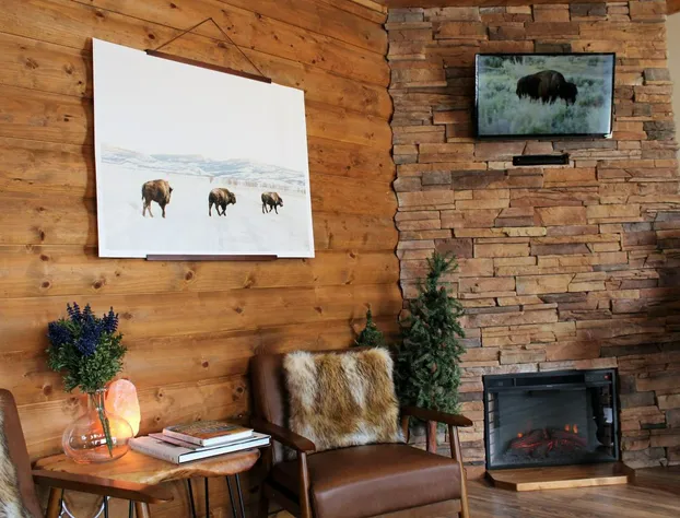 Elkhorn Cabins And Inn hotel detail image 4