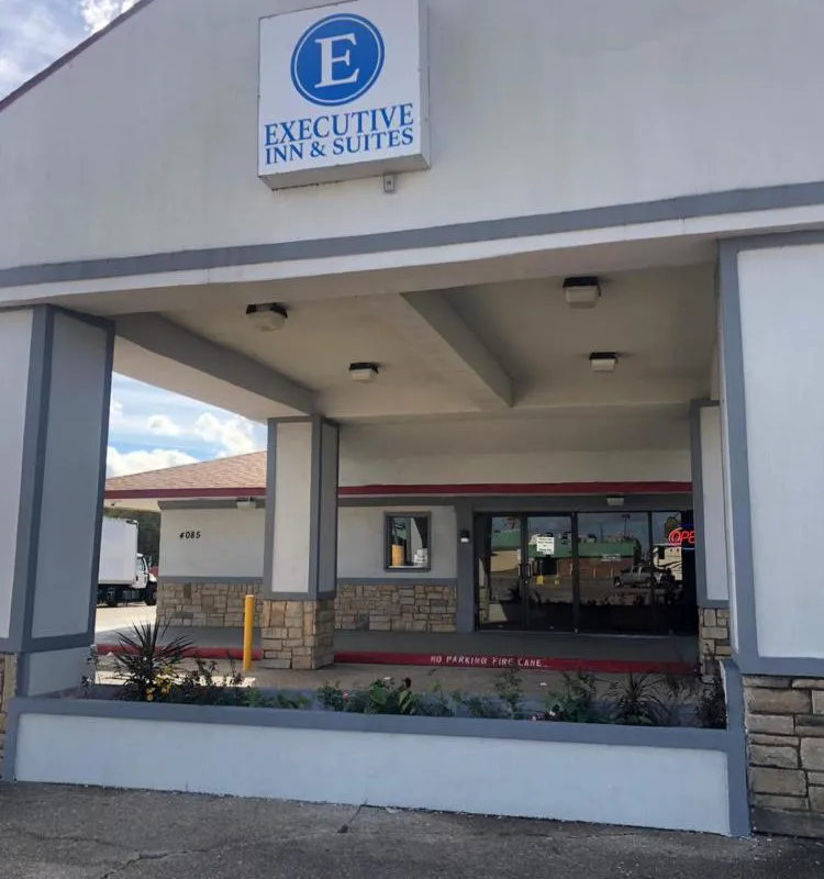 Executive Inn & Suites hotel hero