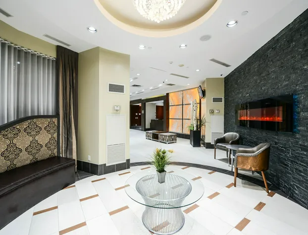 Sarkar Suites - 310 Burnhamthorpe Road hotel detail image 4