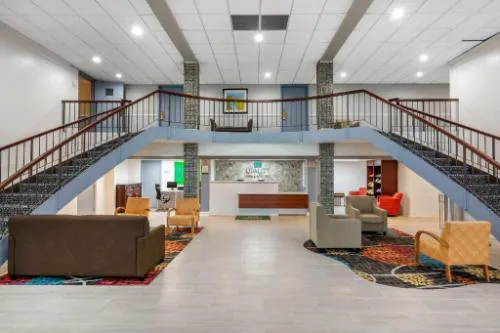 Quality Inn & Suites hotel hero