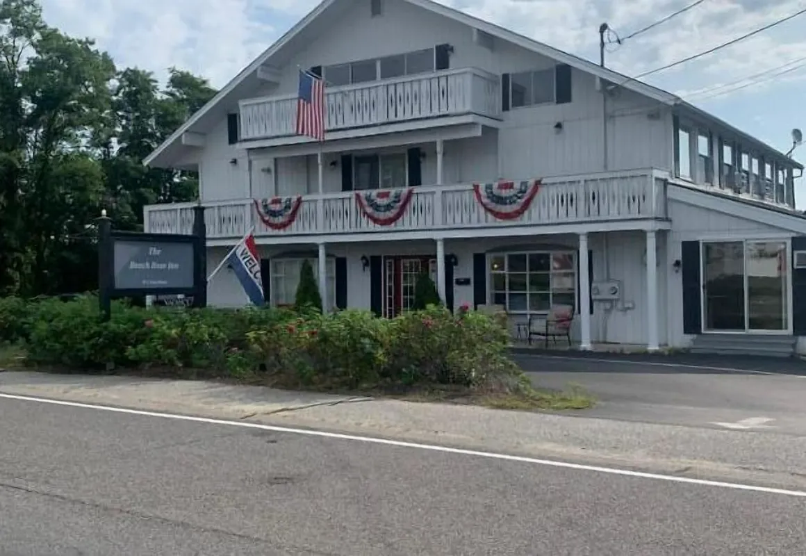 The Beach Rose Inn hotel hero