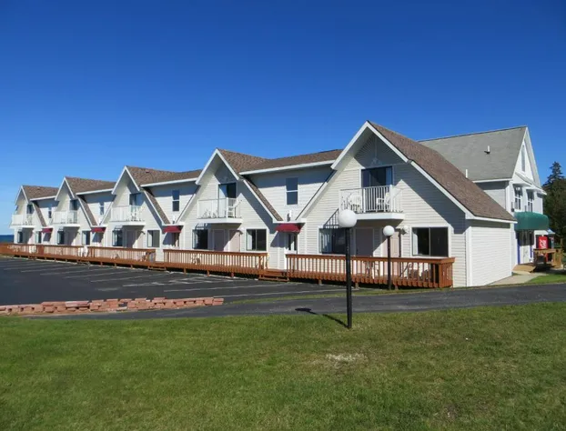 Bridge View Motel & Condo's hotel detail image 1