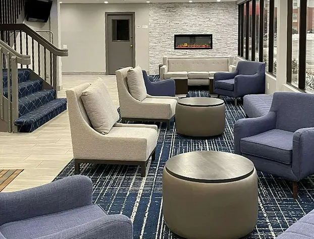 Quality Inn Roseville-Detroit North hotel detail image 1