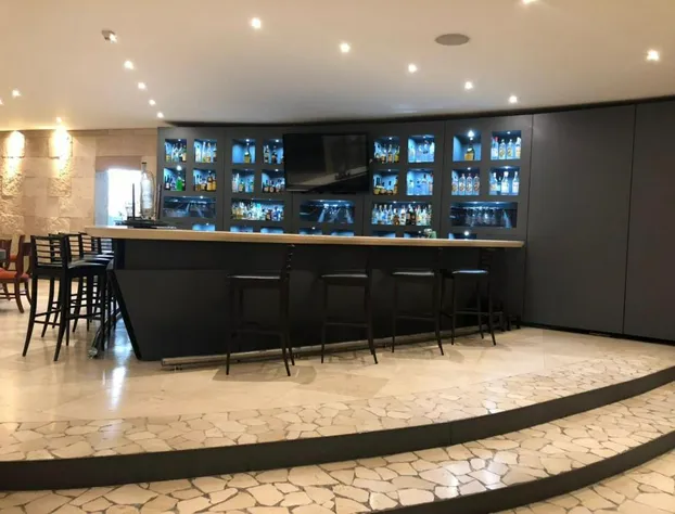 We Hotel Aeropuerto hotel detail image 1