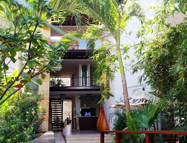 Luxury Condo Boutique hotel detail image 1