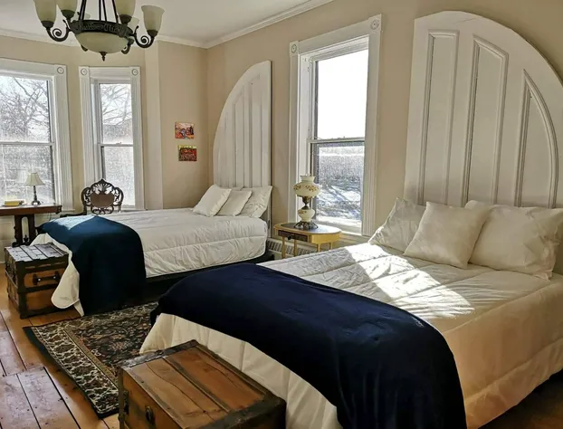 Carlisle House Inn hotel detail image 4