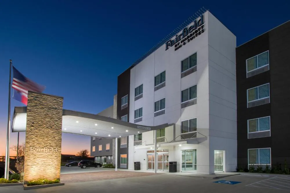 Fairfield Inn & Suites by Marriott Houston Katy hotel hero