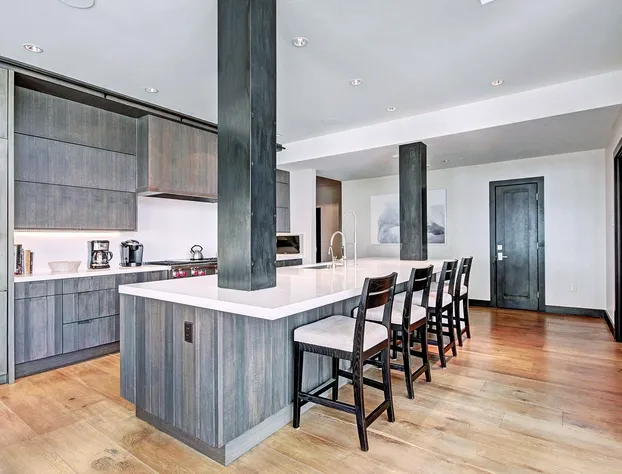 Iconic 5 Bedroom Penthouse at the Ritz-Carlton by RedAwning hotel detail image 1