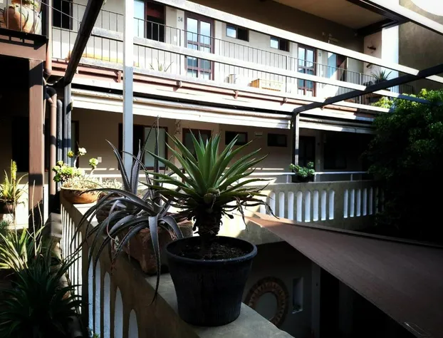 El Descanso Catedral Hotel hotel detail image 3