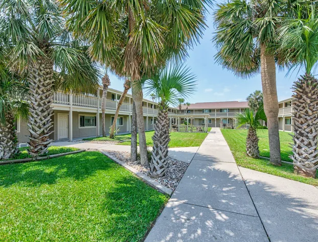 Courtyard #204 Condo by Redawning hotel detail image 2
