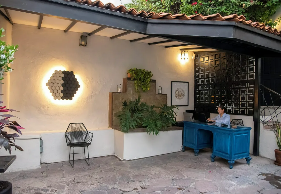 Hotel Maria Bonita hotel hero